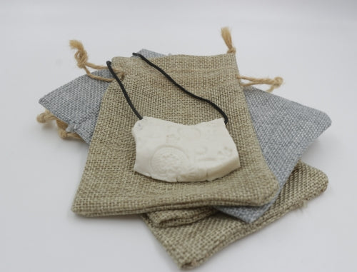 Pendentif porcelaine laiton - Fabienne WITHOFS